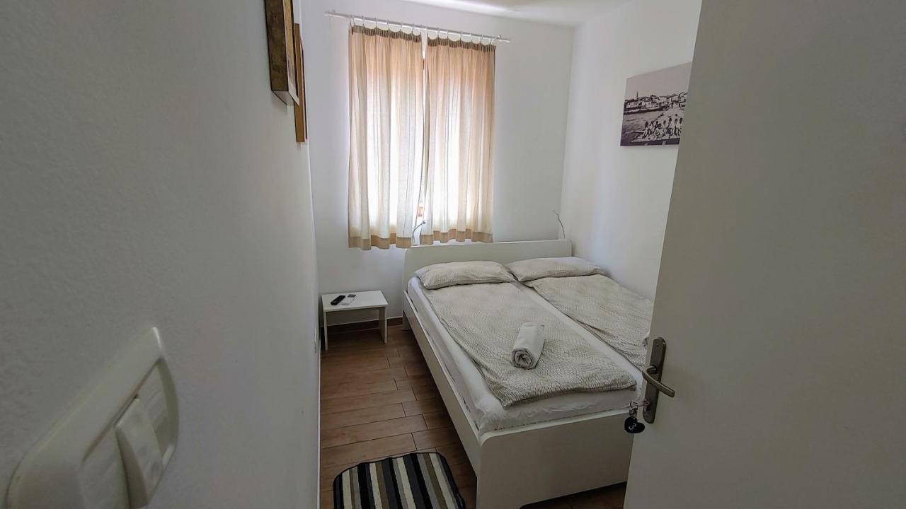 B&B Isola Izola Bagian luar foto