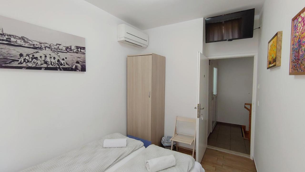 B&B Isola Izola Bagian luar foto